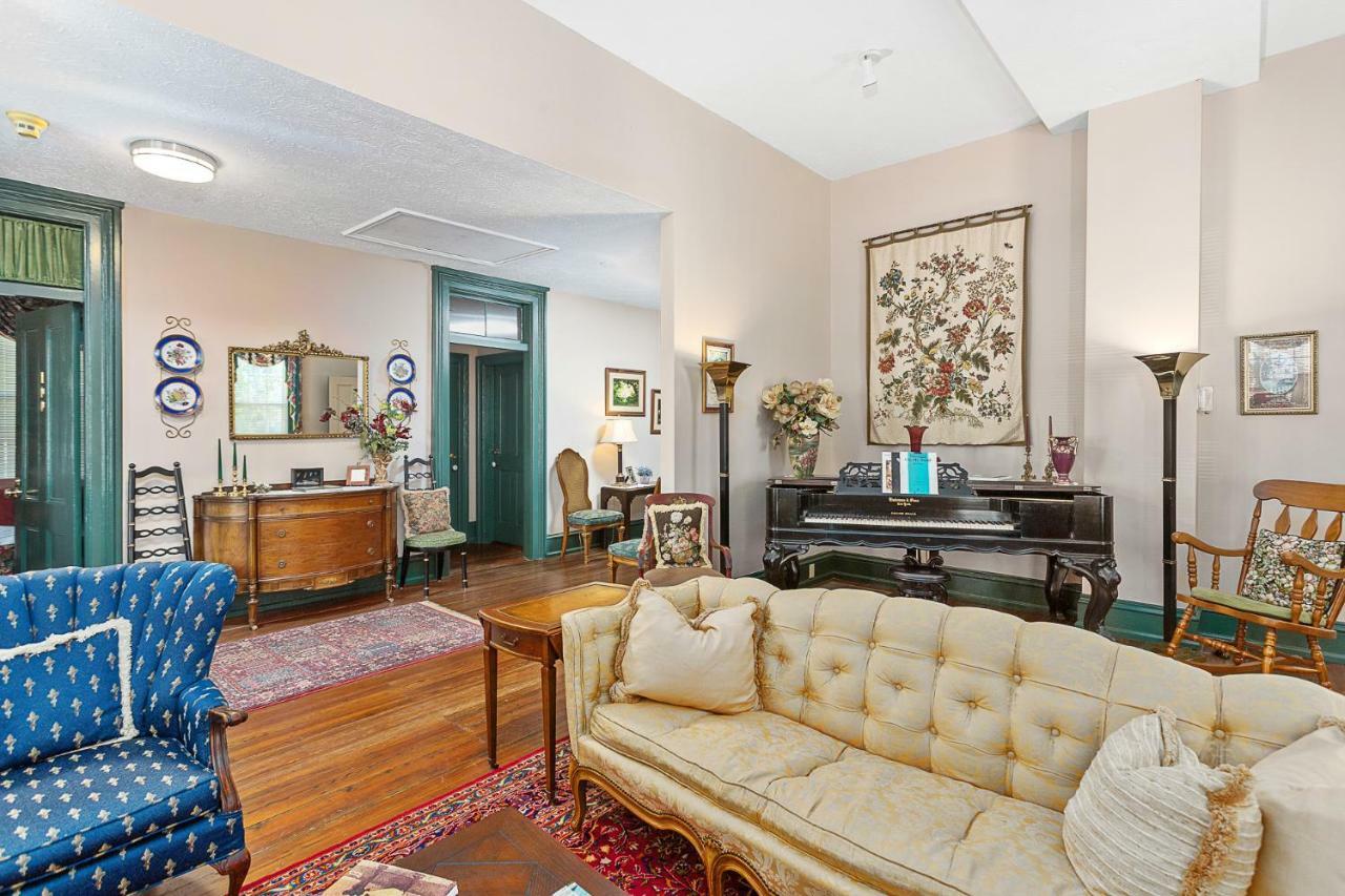 Spencer House Bed & Breakfast